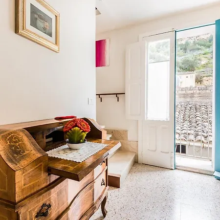 C'era Volta - Casa Piedigrotta Hébergement de vacances Scicli